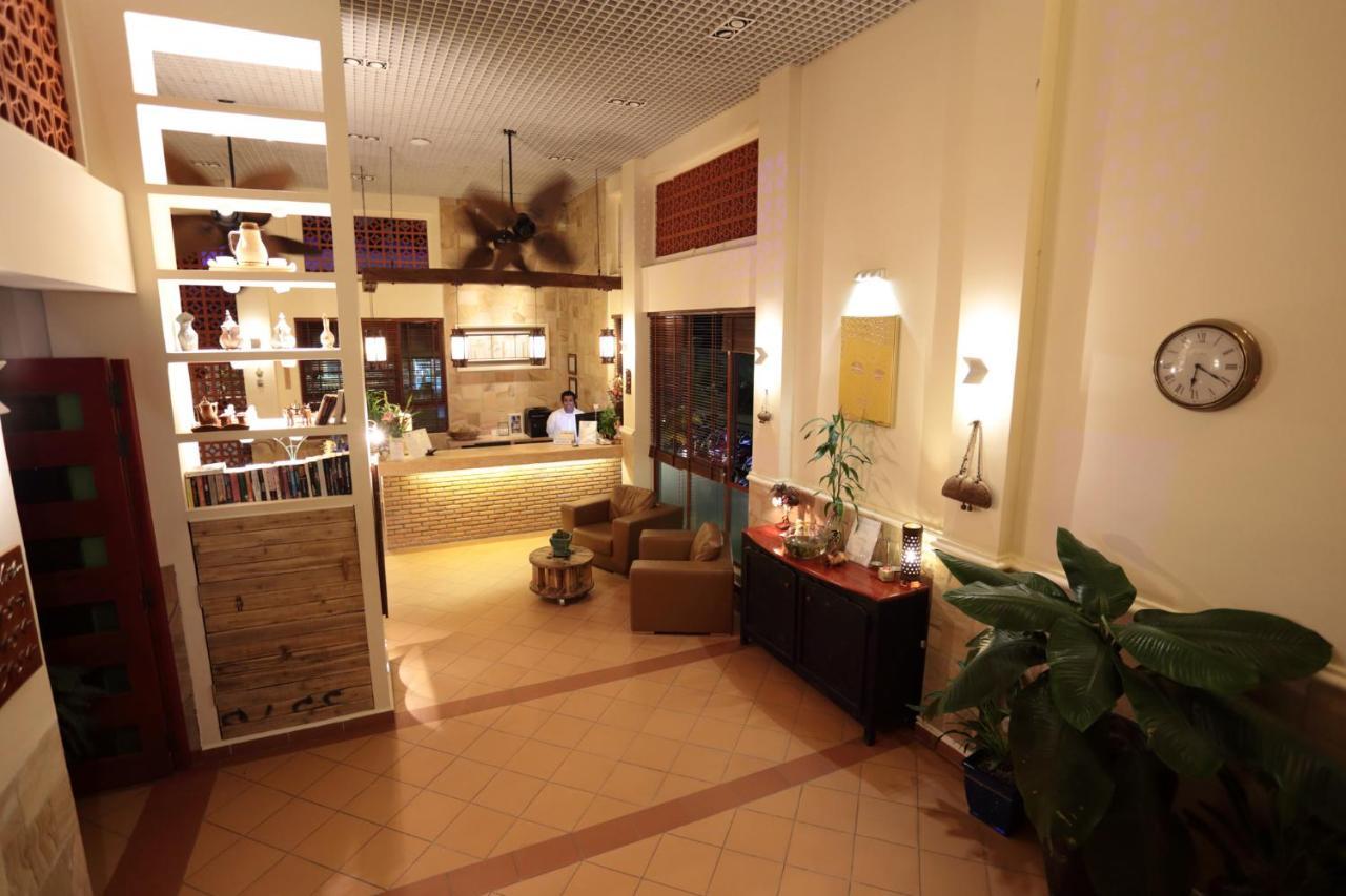 Deluxx Boutique Hotel シアヌークビル エクステリア 写真